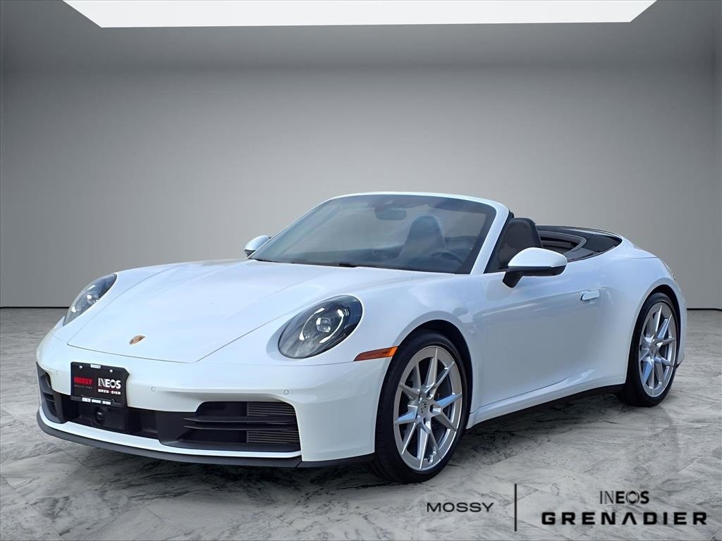 Used 2025 Porsche 911 Carrera image 3