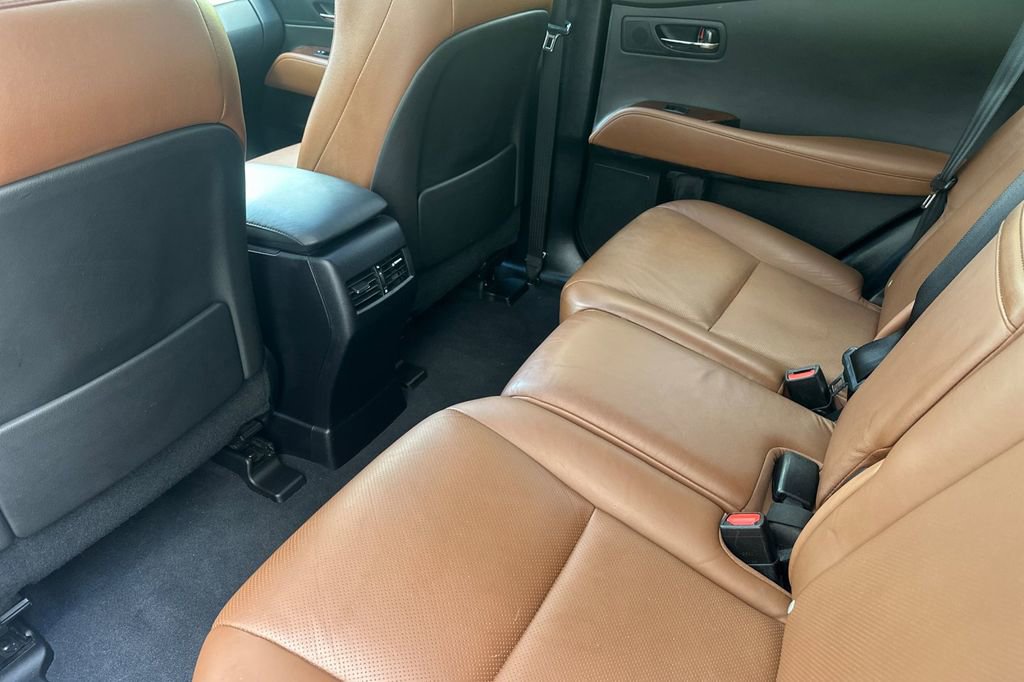 Used 2015 Lexus RX 450h AWD image 12