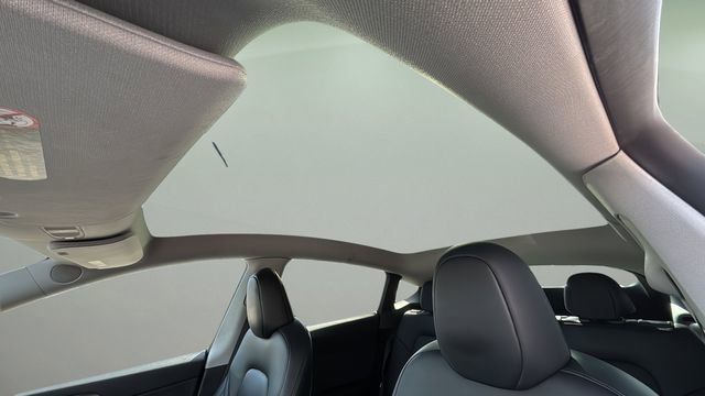 Used 2023 Tesla Model Y Long Range image 17