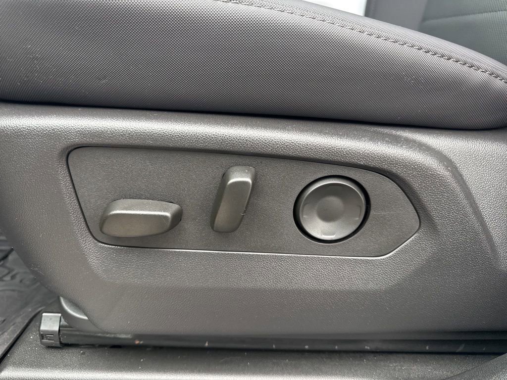 Used 2025 GMC Hummer EV 2X image 10