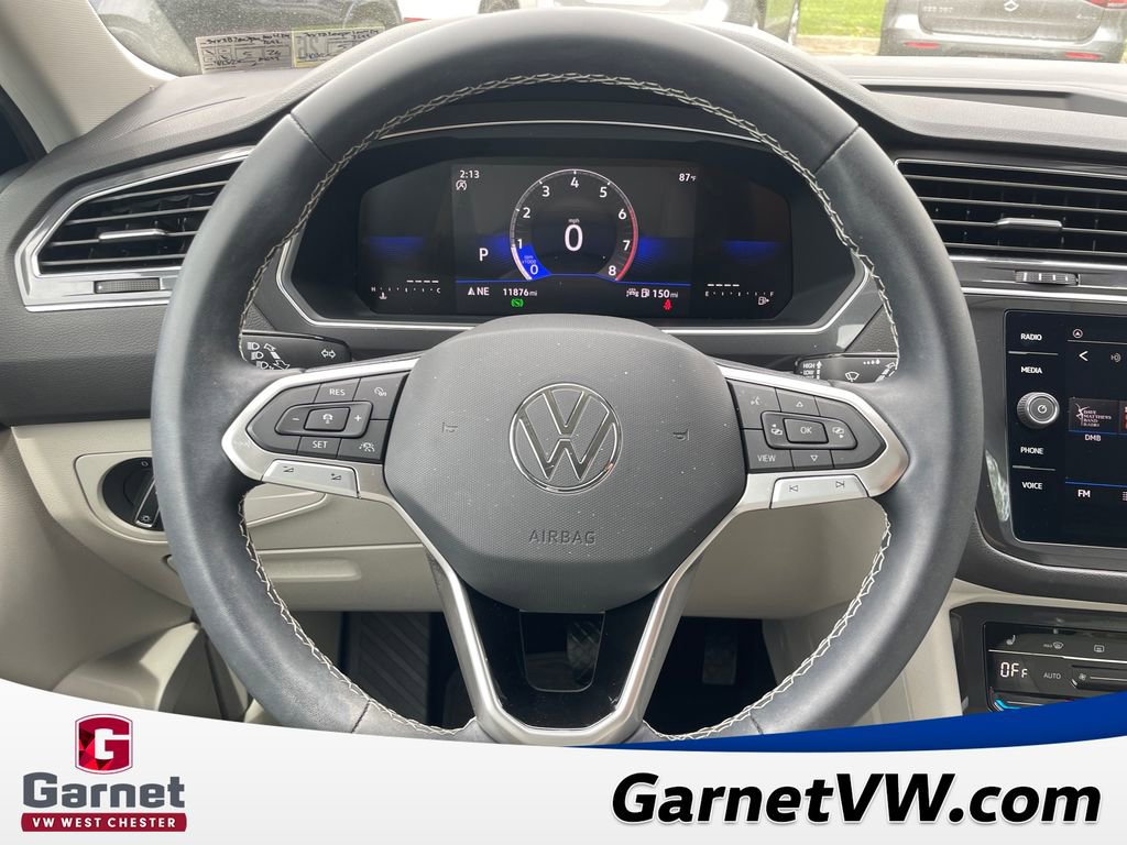 Certified 2023 Volkswagen Tiguan SE FWD image 15