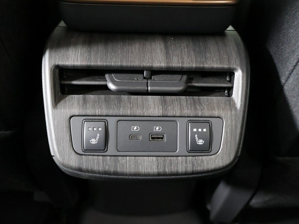 Used 2023 Nissan Ariya ENGAGE image 51