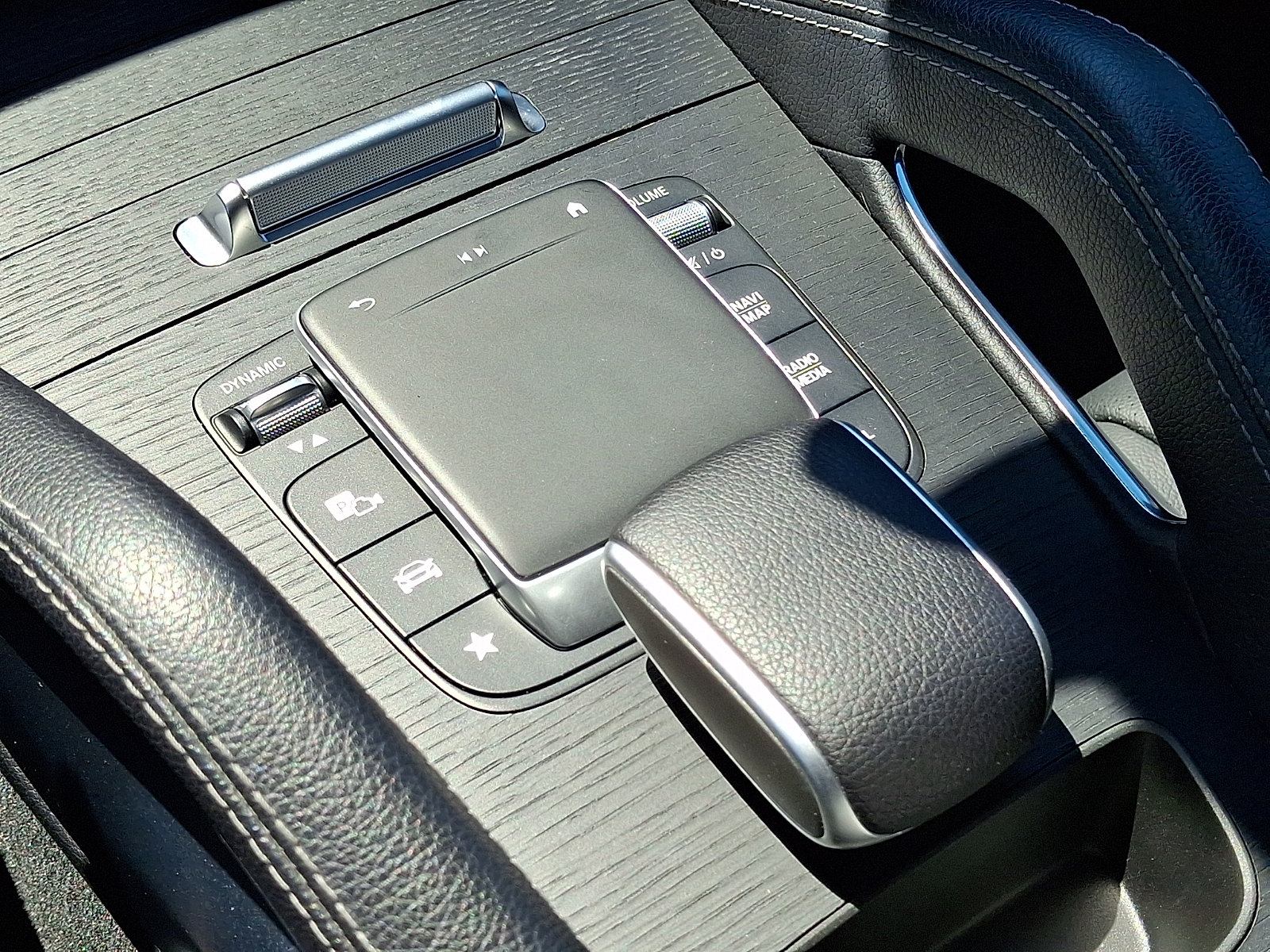 Certified 2023 Mercedes-Benz GLE 350 4MATIC image 16