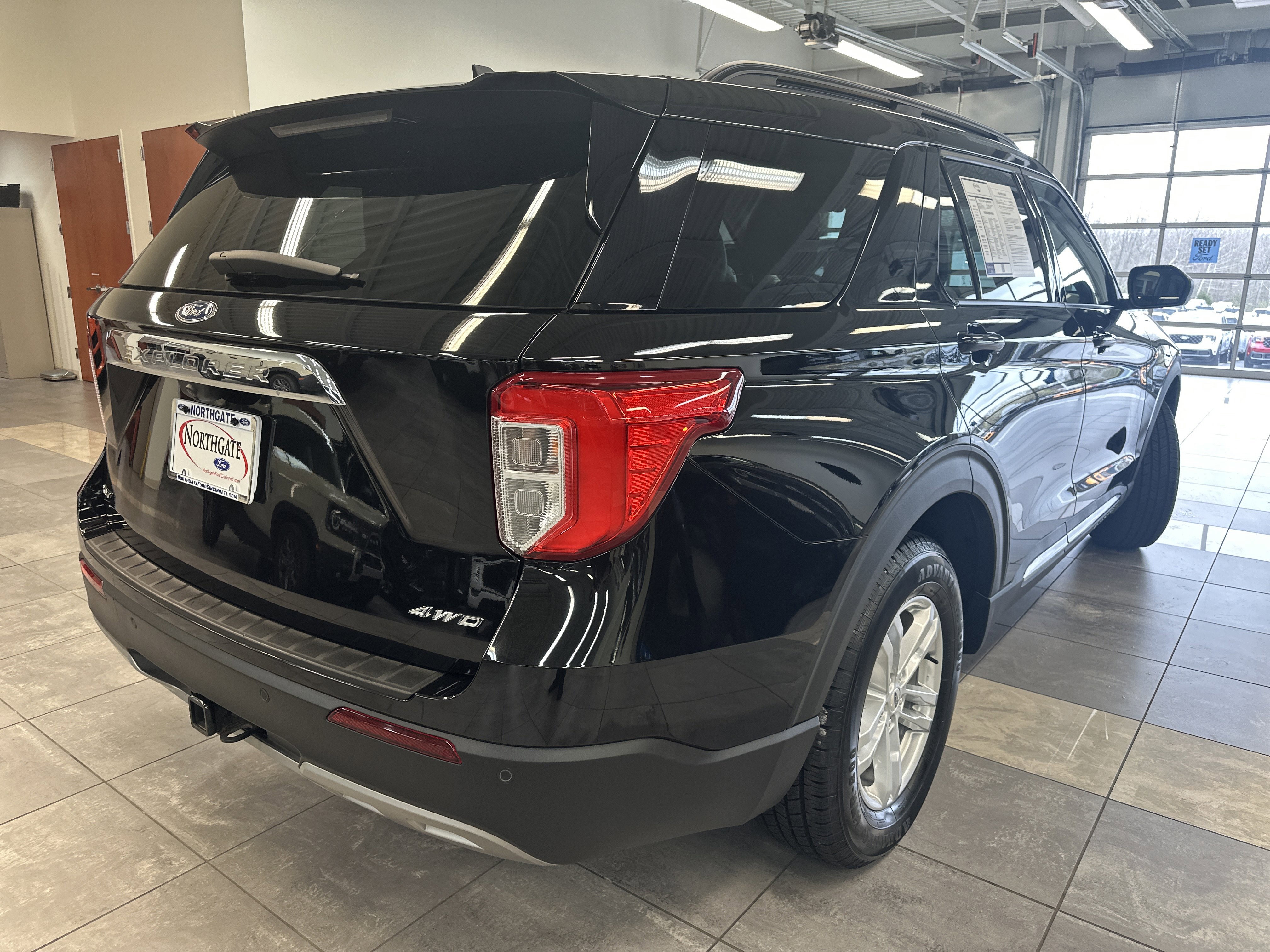 Used 2023 Ford Explorer XLT w/ Equipment Group 202A image 14