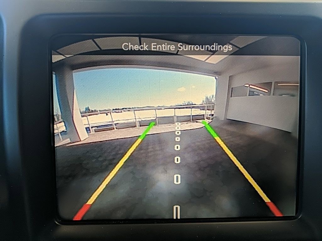 Used 2015 Jeep Cherokee Latitude w/ Cold Weather Group image 17