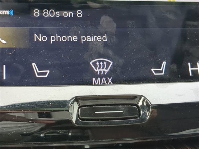 Used 2021 Volvo XC60 T5 Momentum image 24