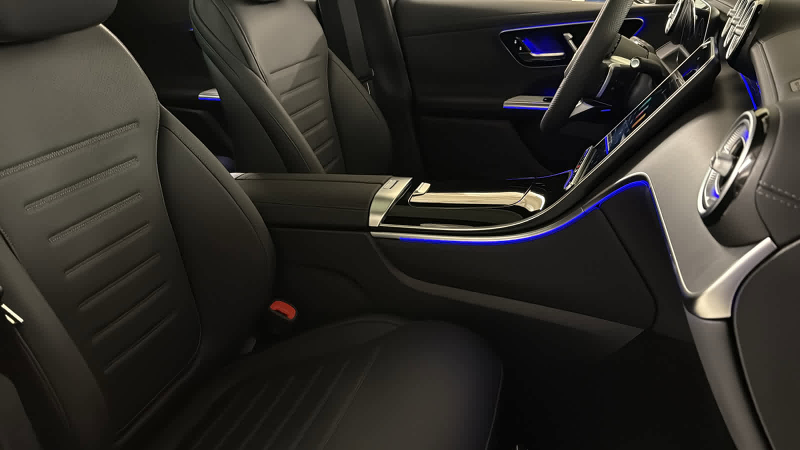 New 2026 Mercedes-Benz GLC 350e 4MATIC image 36