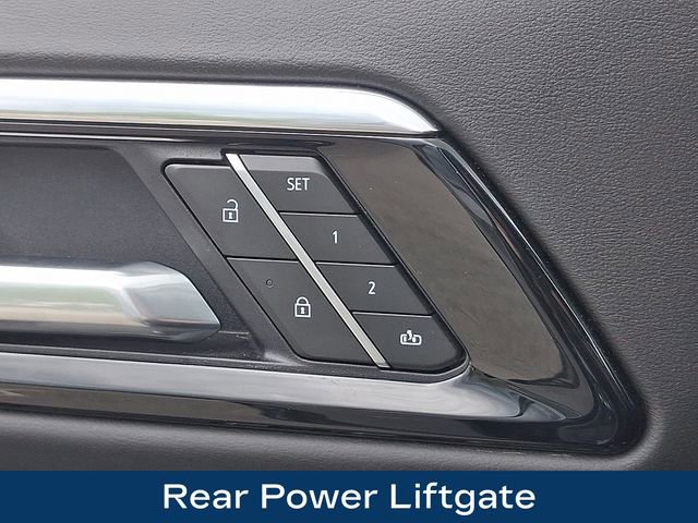 Used 2025 Chevrolet Suburban Z71 AWD/4WD image 16