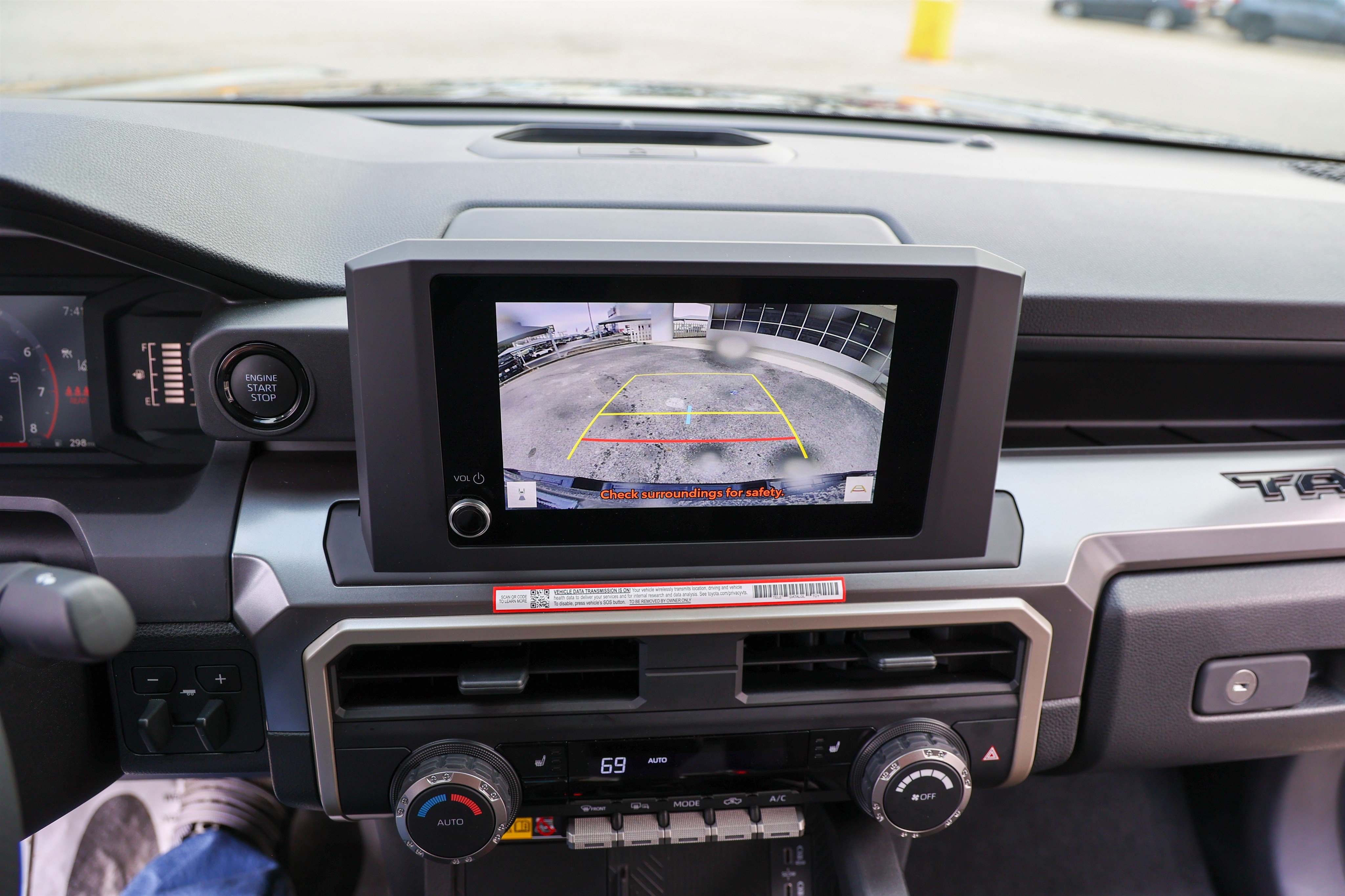 Certified 2025 Toyota Tacoma SR5 w/ SR5 Upgrade Package AWD/4WD image 25