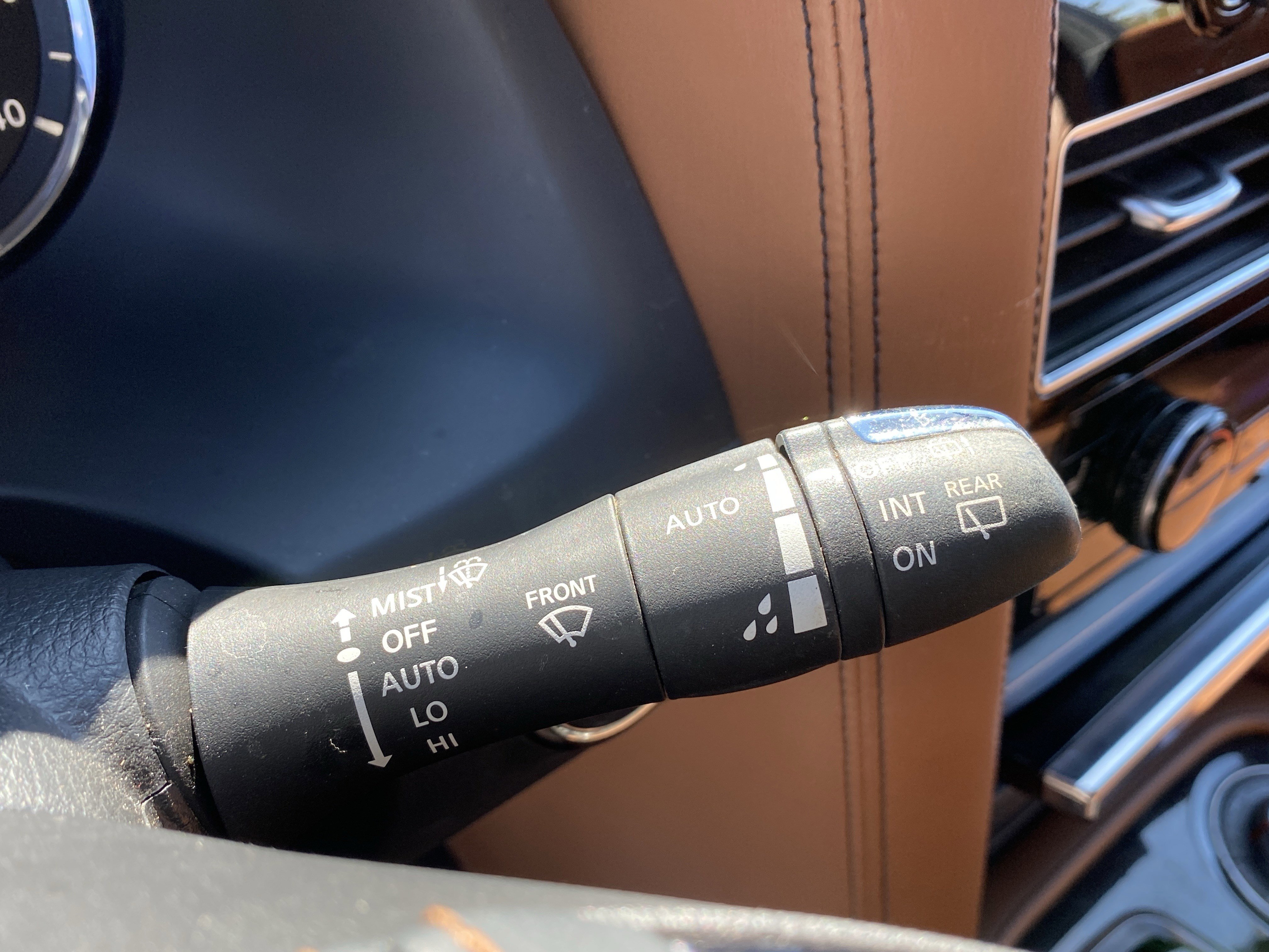 Used 2023 INFINITI QX80 Sensory w/ Cargo Package image 37