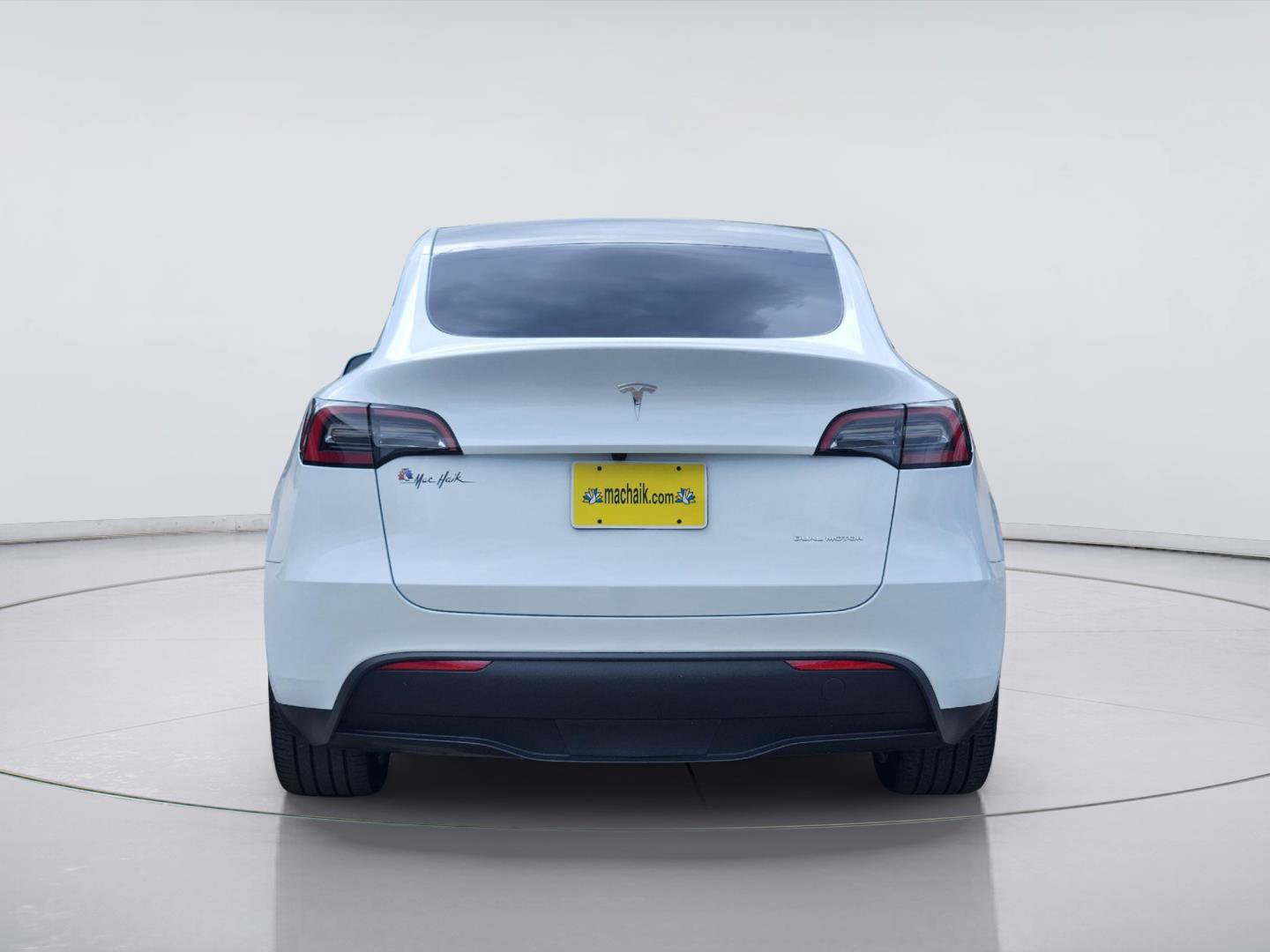 Used 2024 Tesla Model Y Long Range AWD/4WD image 6