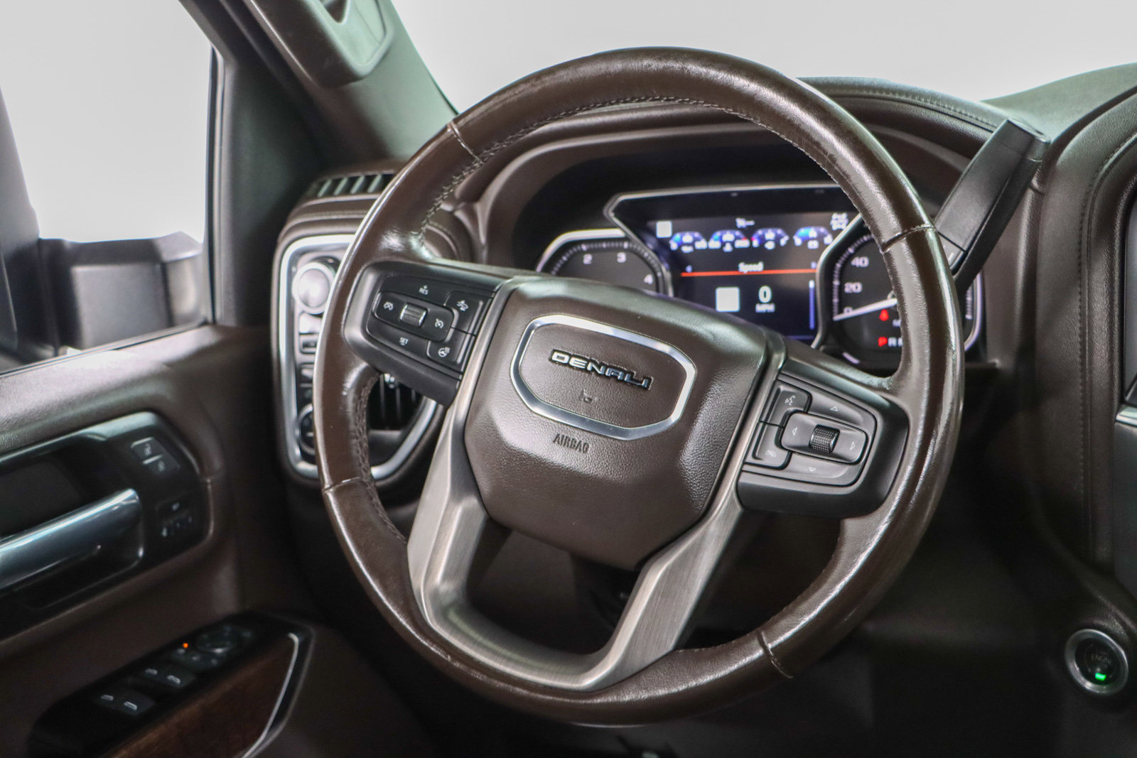Used 2022 GMC Sierra 3500 Denali image 13