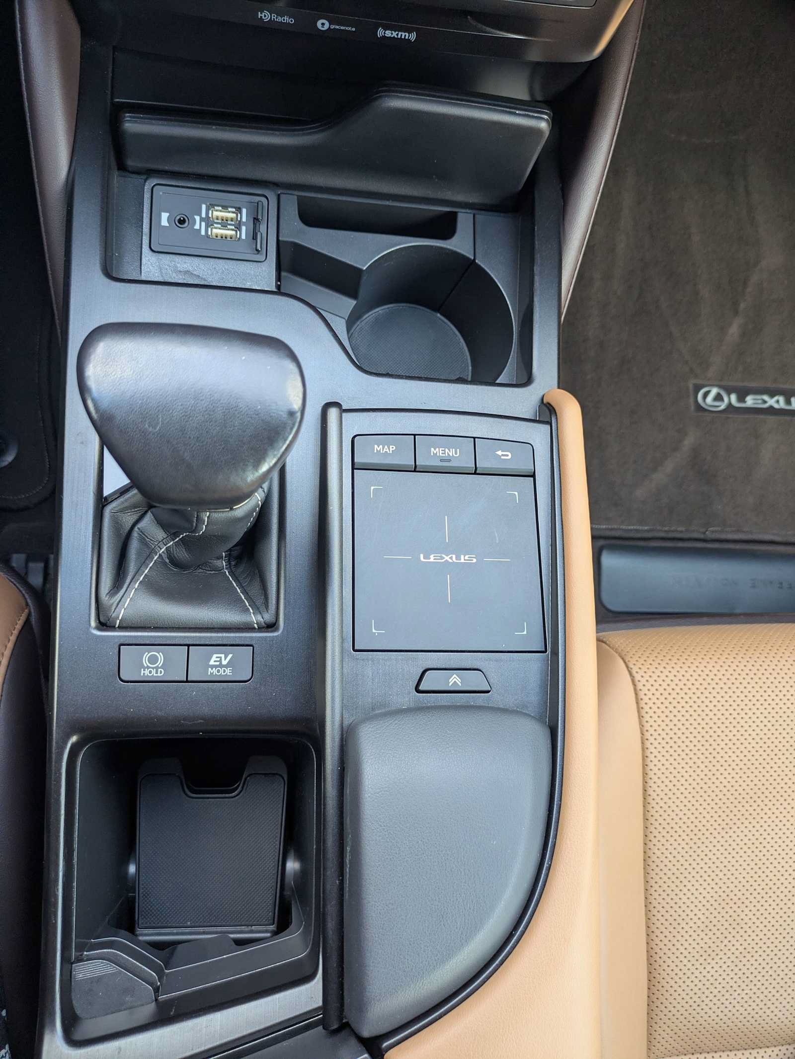 Used 2019 Lexus ES 300h w/ Premium Package FWD image 16