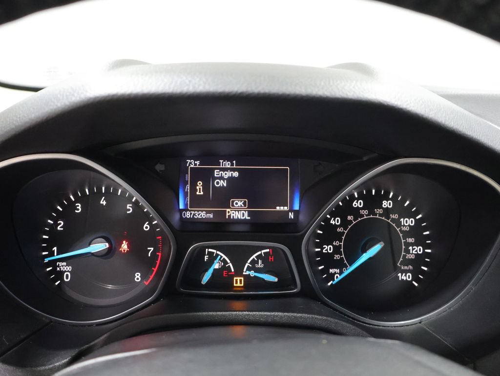 Used 2015 Ford Focus SE w/ SE Cold Weather Package FWD image 38