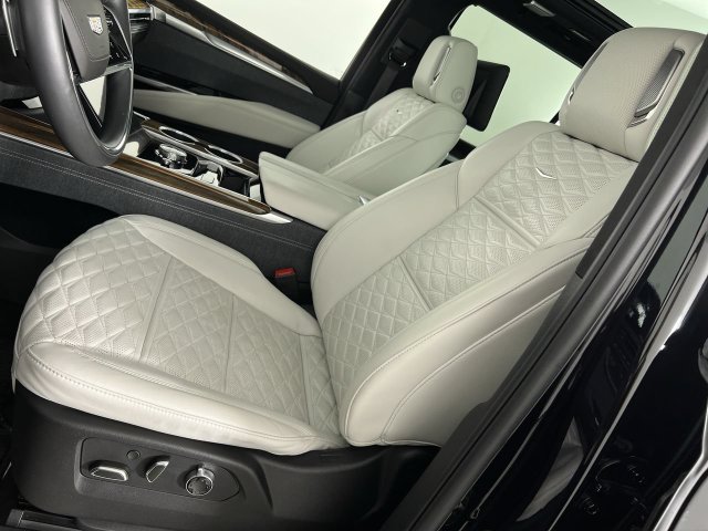 Certified 2025 Cadillac Escalade Sport Platinum AWD/4WD image 20