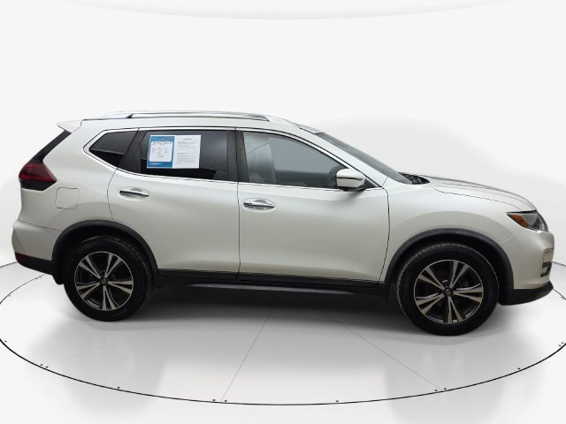 Used 2019 Nissan Rogue SV w/ Premium Package AWD/4WD image 5