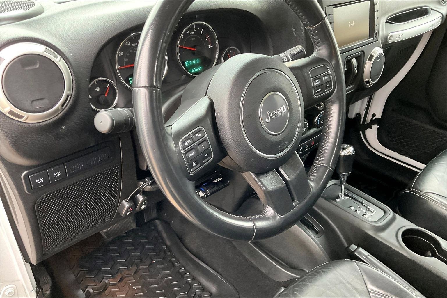Used 2018 Jeep Wrangler Unlimited Rubicon w/ Cold Weather Group image 13