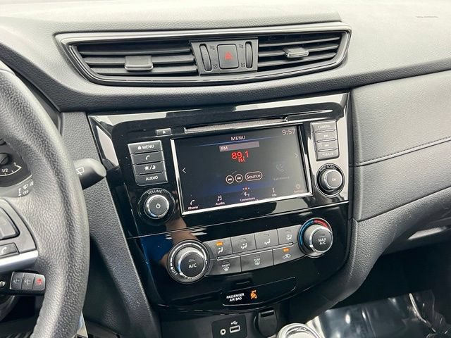 Used 2020 Nissan Rogue S w/ Special Edition Package AWD/4WD image 18