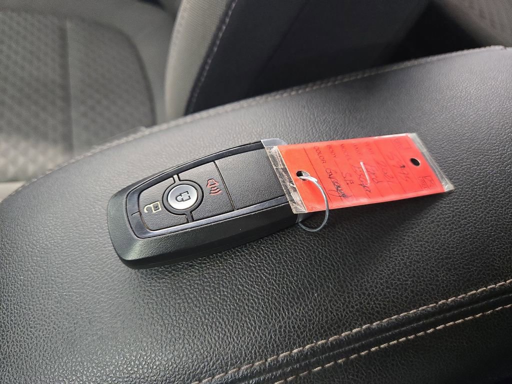 Used 2021 Ford Escape SE AWD/4WD image 28