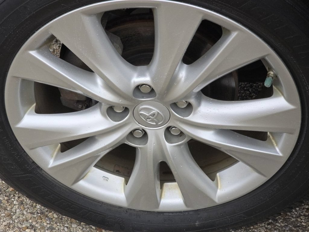 Used 2015 Toyota RAV4 Limited AWD/4WD image 15