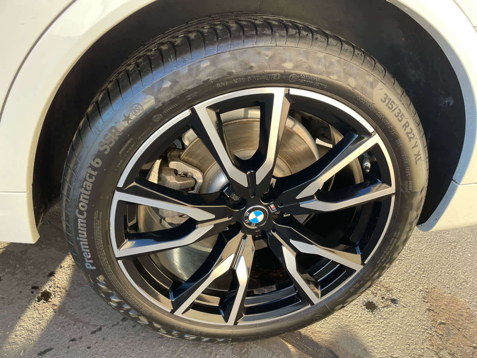 Used 2019 BMW X7 xDrive50i w/ M Sport Package image 22
