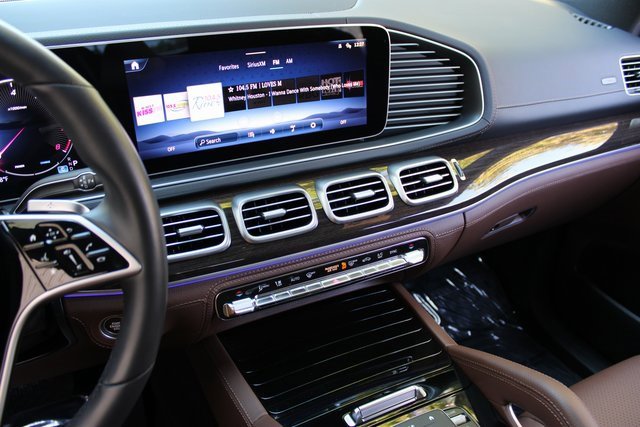 Used 2024 Mercedes-Benz GLE 450 4MATIC w/ AMG Line Exterior image 17