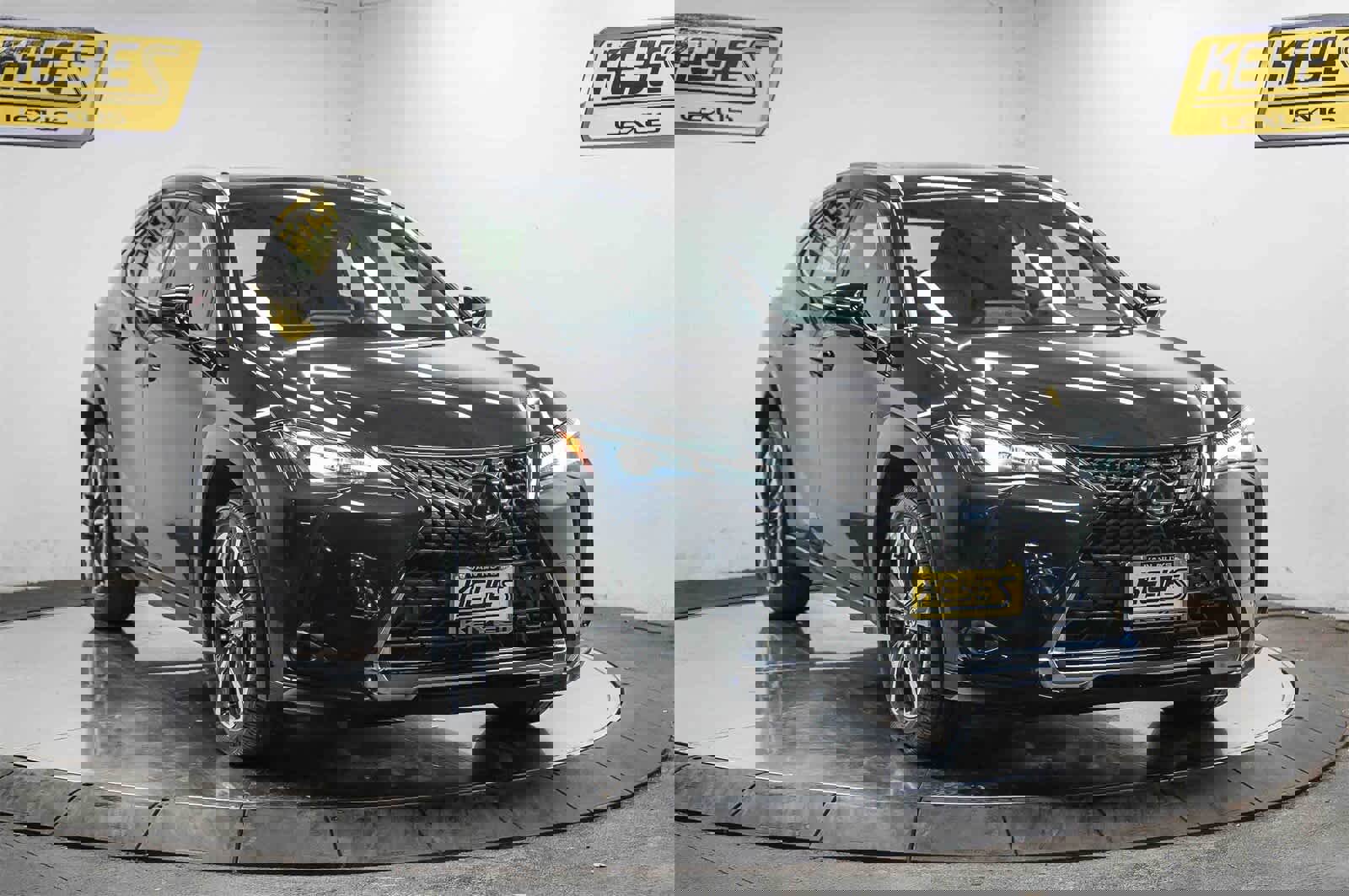 Used 2024 Lexus UX 250h FWD image 5