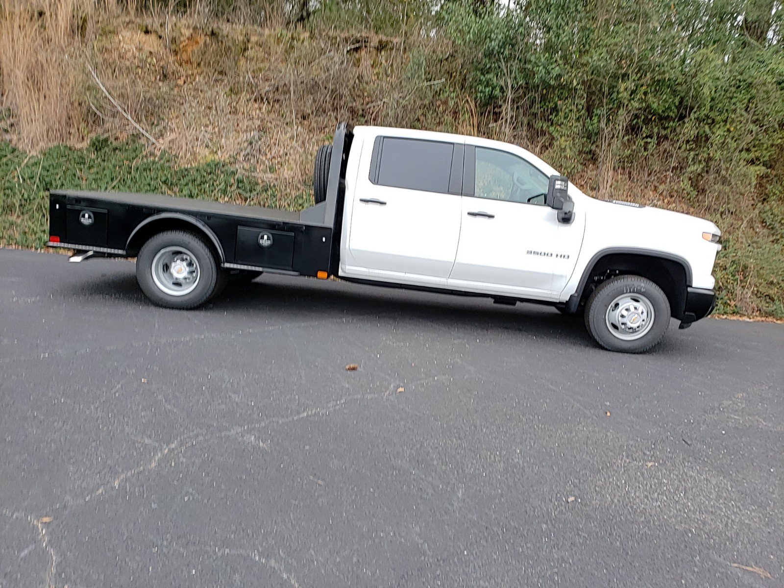 New 2024 Chevrolet Silverado 3500 W/T w/ WT Convenience Package AWD/4WD image 2