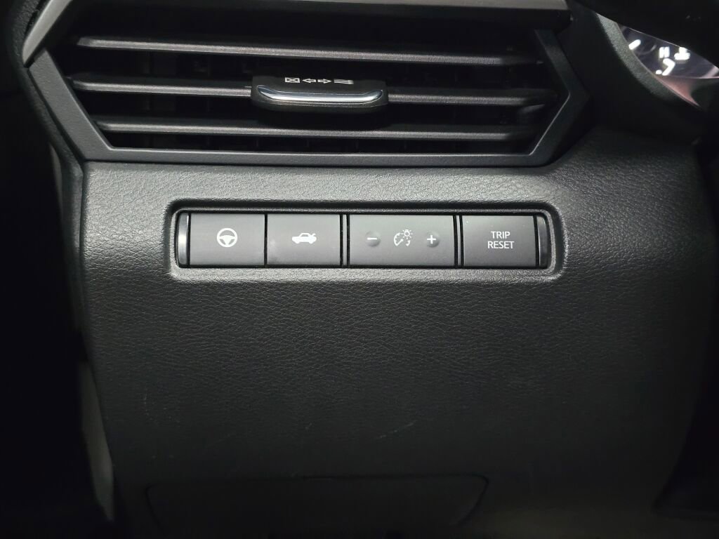 Used 2024 Nissan Altima 2.5 SV w/ SV Premium Package image 26