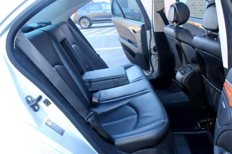 Used 2008 Mercedes-Benz E 350 Sedan image 8