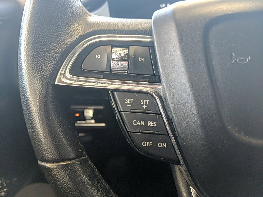 Certified 2022 Lincoln Nautilus AWD w/ Premium Package image 14