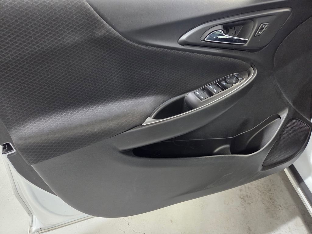 Used 2023 Chevrolet Malibu LT image 12