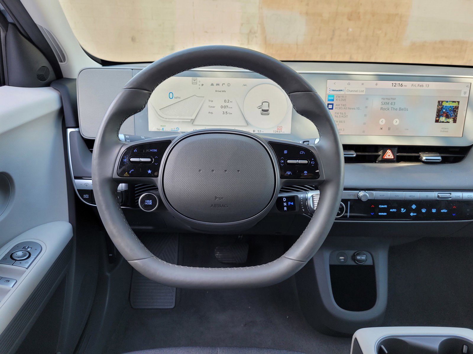 Used 2024 Hyundai Ioniq 5 SEL image 16