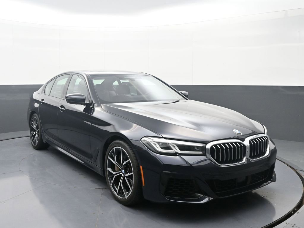 Used 2023 BMW 540i xDrive w/ Executive Package AWD/4WD image 3