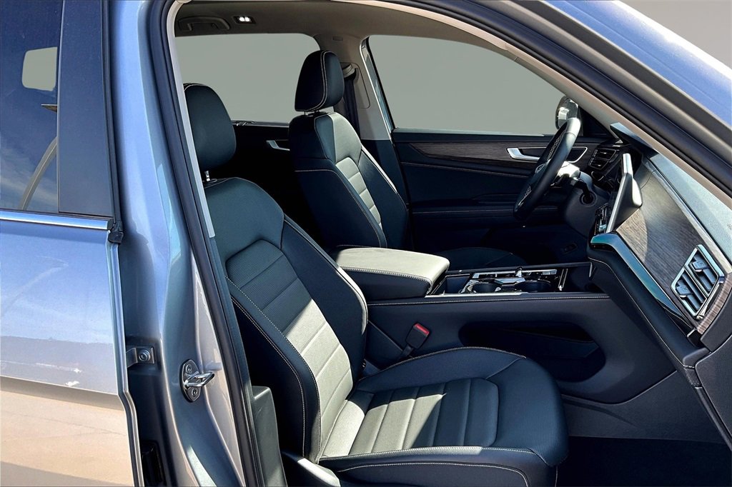 New 2026 Volkswagen Atlas SEL image 11
