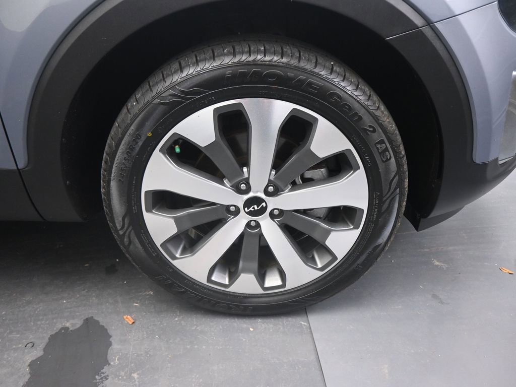 Used 2022 Kia Telluride EX w/ EX Premium Package image 22