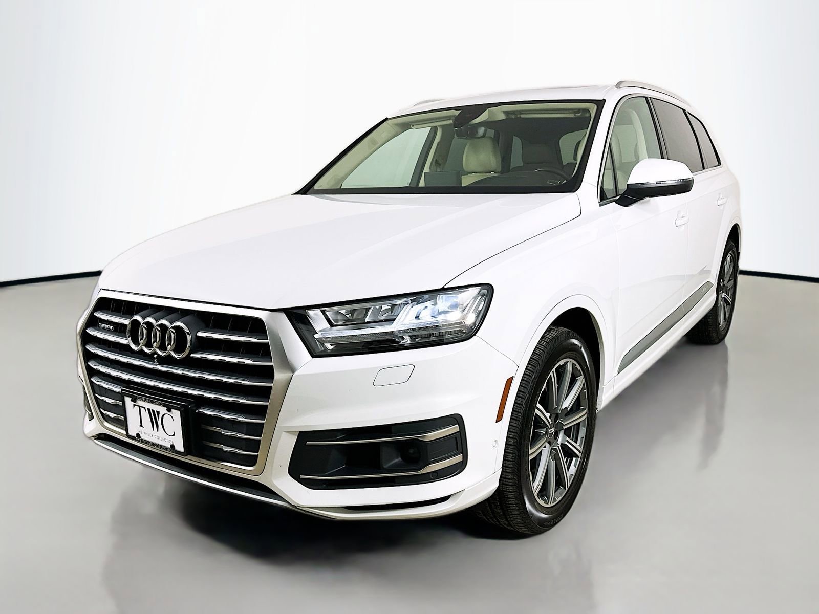 Used 2019 Audi Q7 3.0T Prestige w/ Prestige Package
