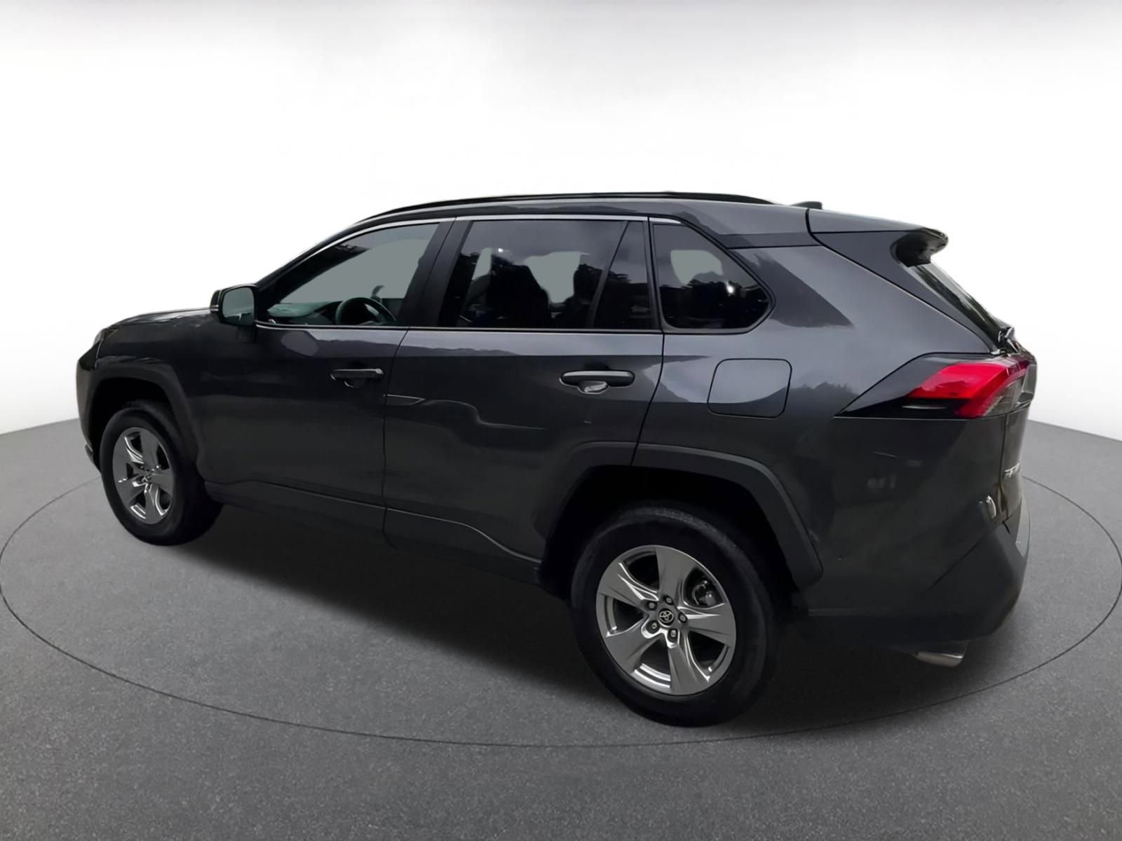 Used 2025 Toyota RAV4 XLE image 10