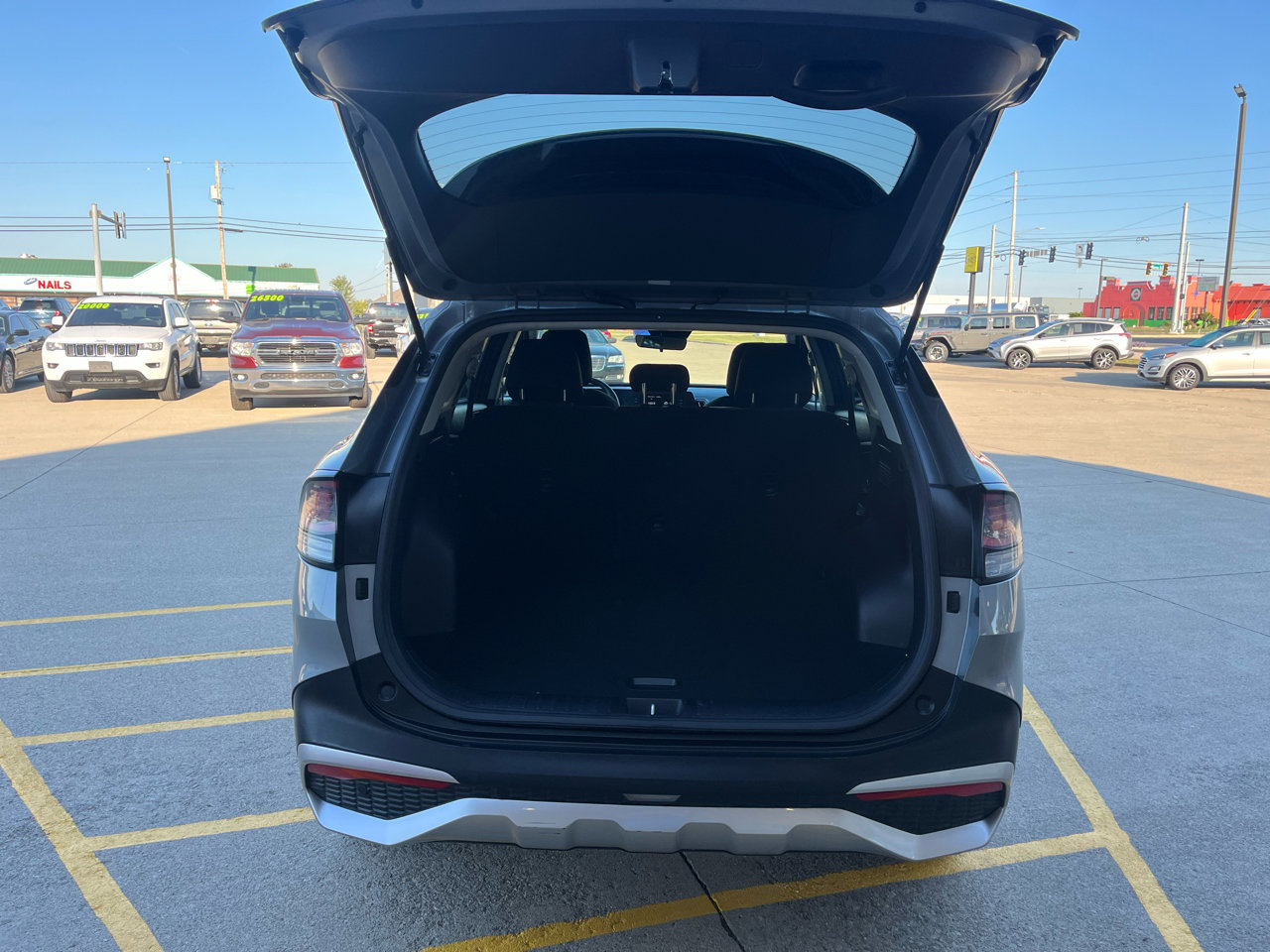 Used 2024 Kia Sportage LX image 11