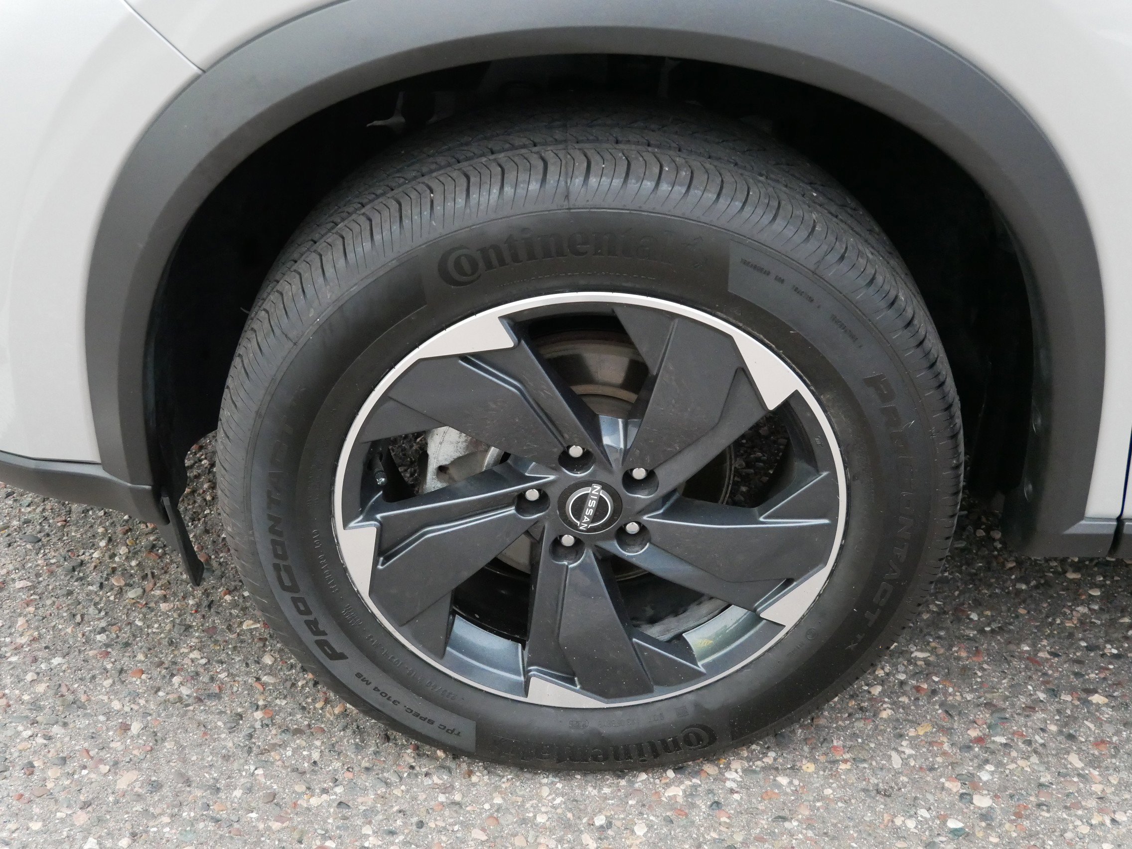 Used 2024 Nissan Rogue SV image 8