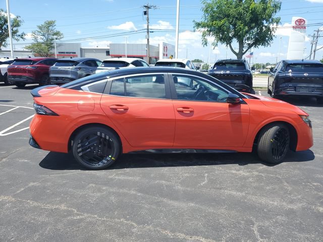 New 2026 Nissan Sentra SR w/ SR Premium Package FWD image 8