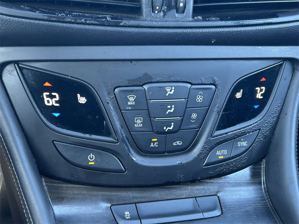 Used 2019 Buick Envision Essence image 31