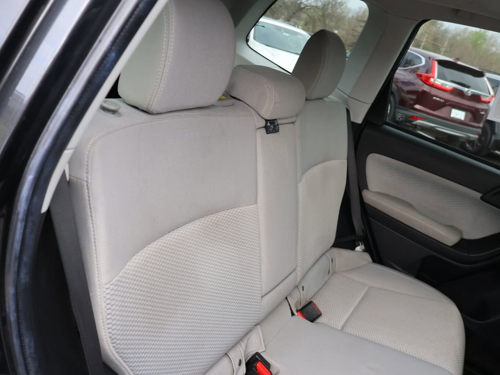 Used 2018 Subaru Forester 2.5i Premium w/ All-Weather Package image 12