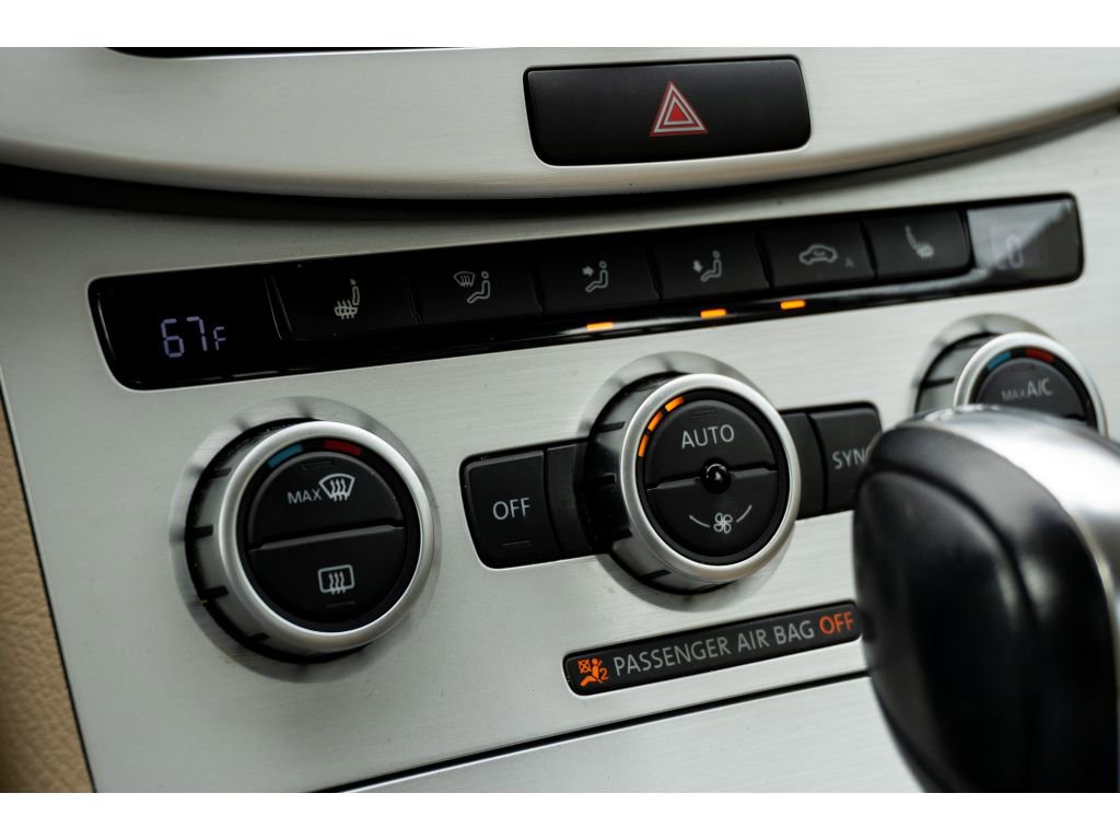 Used 2014 Volkswagen CC Sport image 23