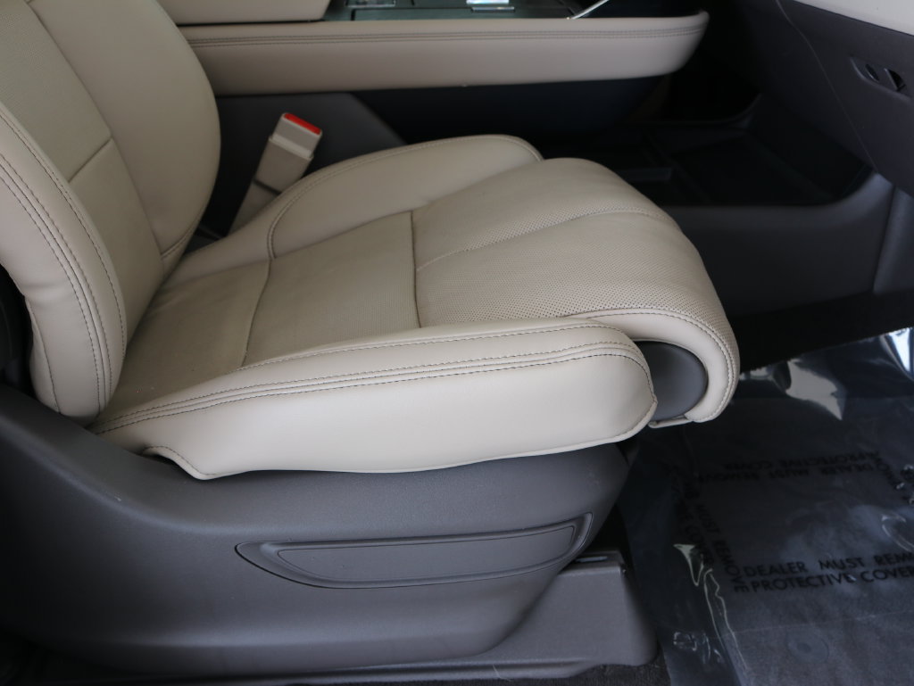 Used 2022 Lincoln Navigator Reserve AWD/4WD image 49