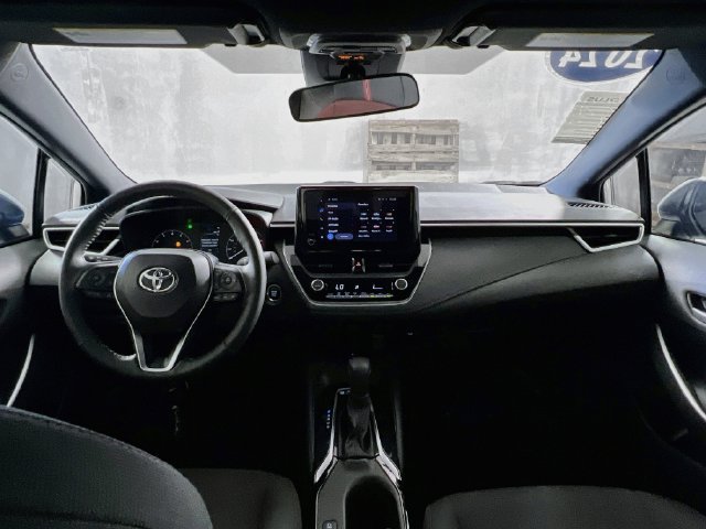 Used 2024 Toyota Corolla SE w/ SE Premium Package FWD image 28