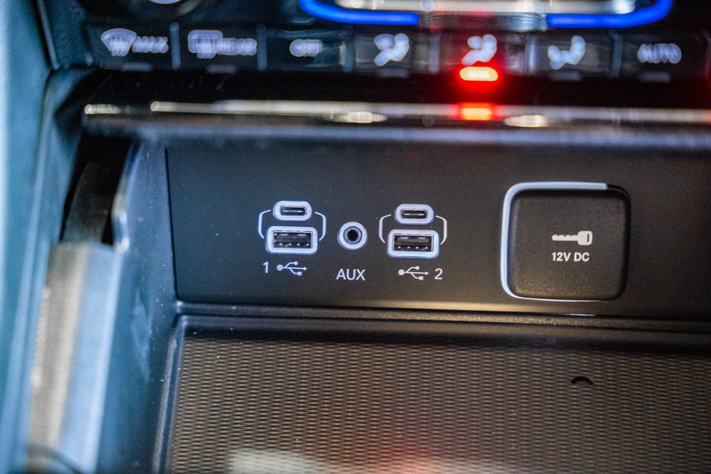 New 2025 Jeep Grand Cherokee Laredo X w/ Luxury Tech Group I image 24