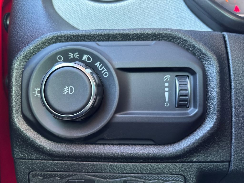 Used 2026 Jeep Wrangler Unlimited Sport w/ Dual Top Group AWD/4WD image 18