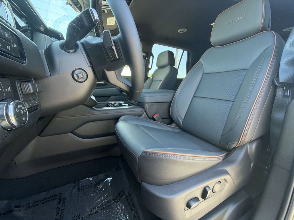 New 2026 GMC Yukon AT4 w/ Premium Trailering Package image 18