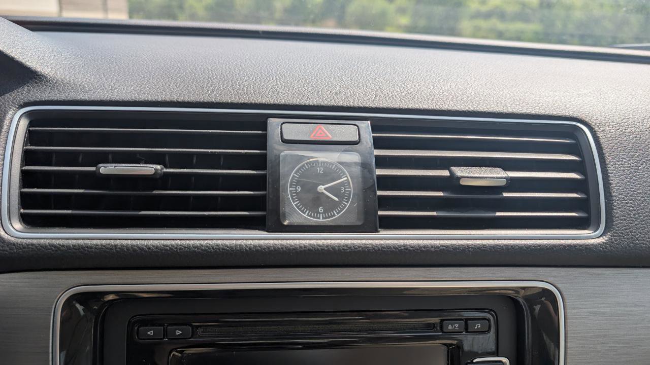 Used 2014 Volkswagen Passat 1.8T SE image 14